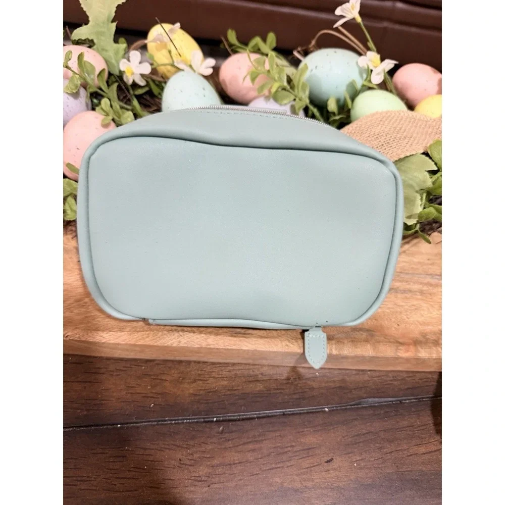FRANZI MILANO Green Makeup Bag / Cosmetic Case with Zipper Closure
